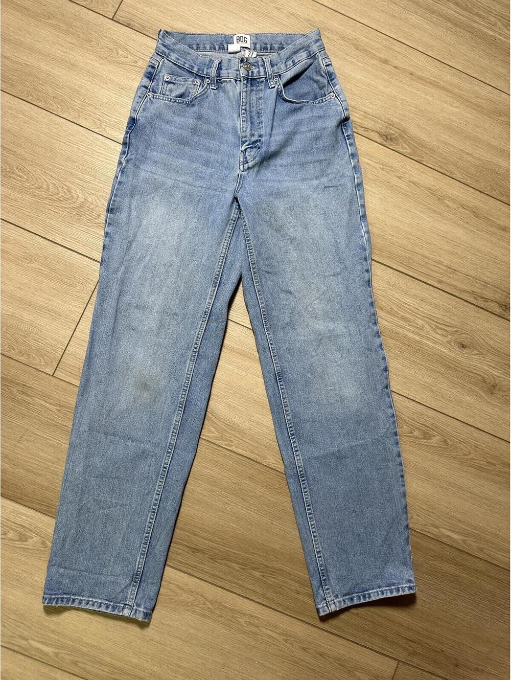 BDG High-Rise Baggy Light Wash Jeans Size 27